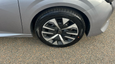 Peugeot 208 1.2 PureTech 100 Active Premium 5dr Petrol Hatchback